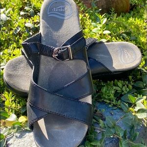 Dansko Black Leather Sandals 40 EU/9 US